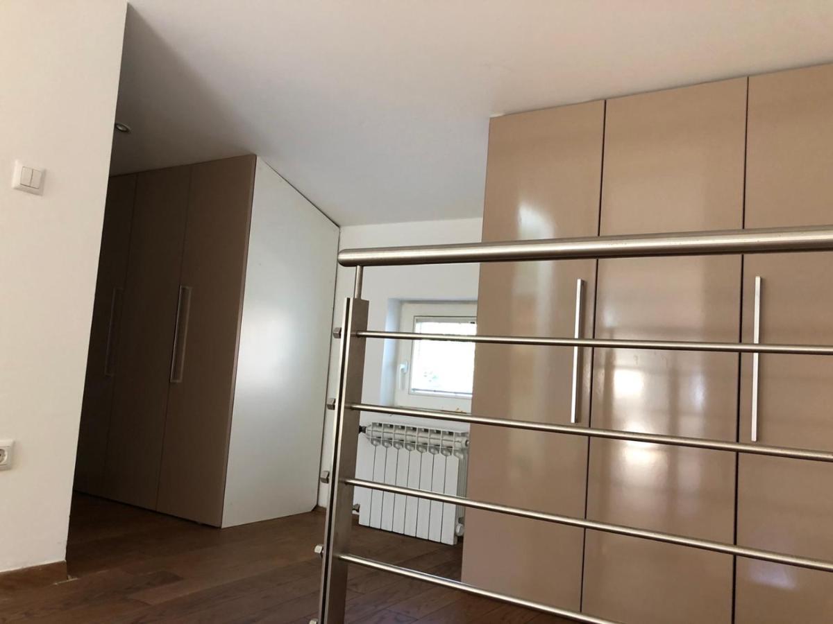 Vila Danin With Free Garage,Stari Grad SJJ Extérieur photo